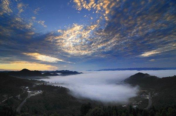 恐龙绝地逃生